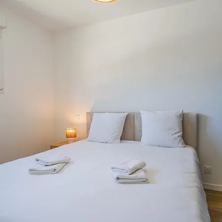 N°19, Piscine Commune, 2 Holiday home Nesmy