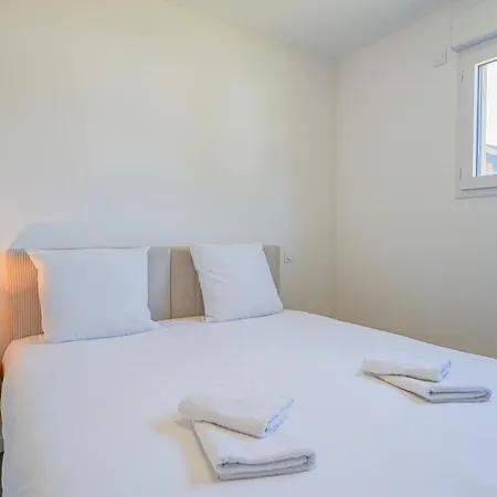 Holiday home N°19, Piscine Commune, 2 *